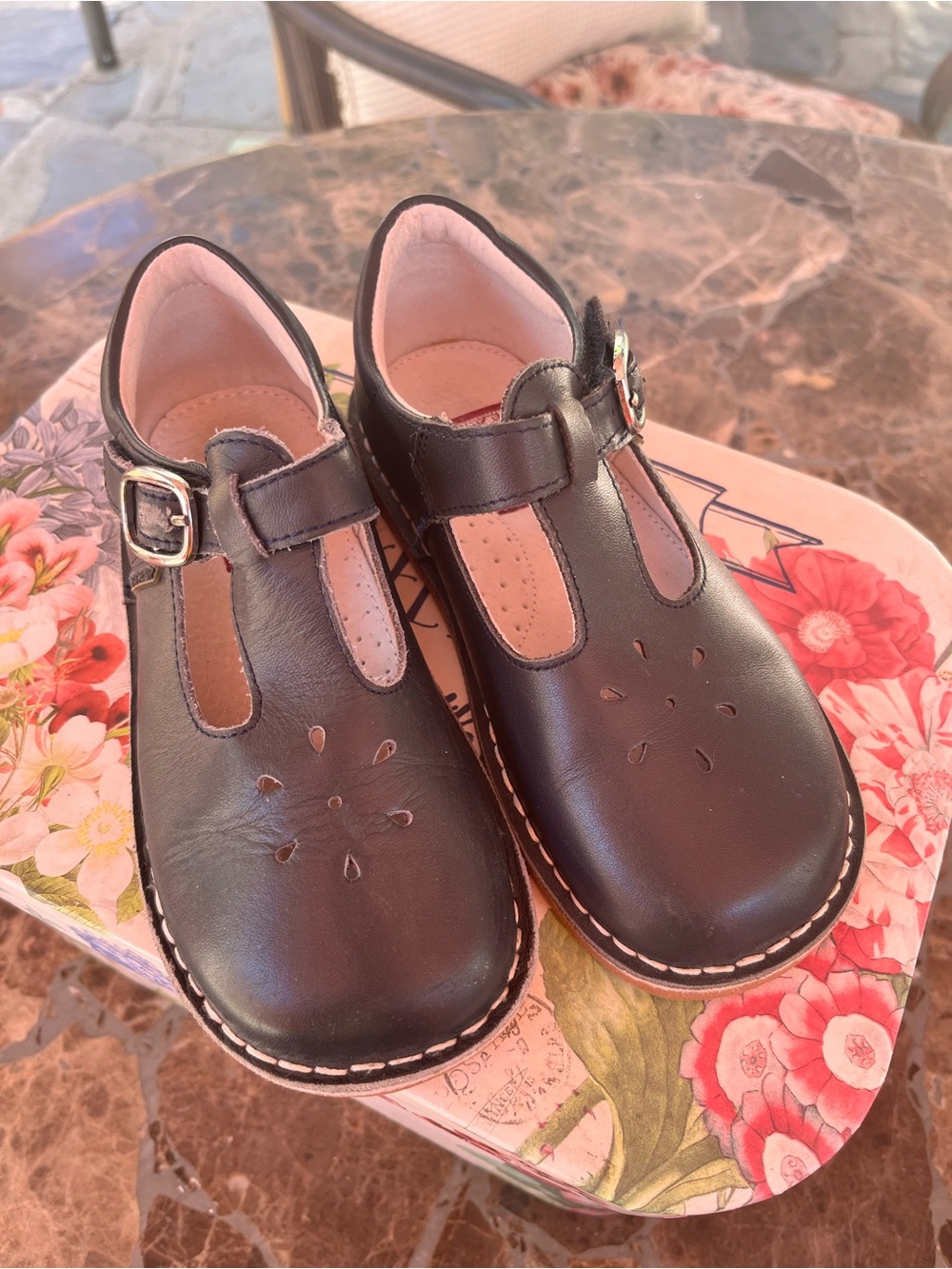 L'Amour Navy Blue Girls' T-Strap Mary Jane Shoes